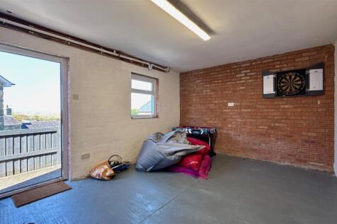 ganes room