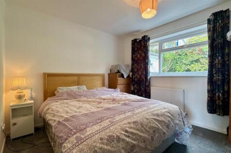 bed 1
