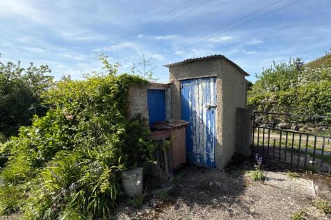 outbuilding