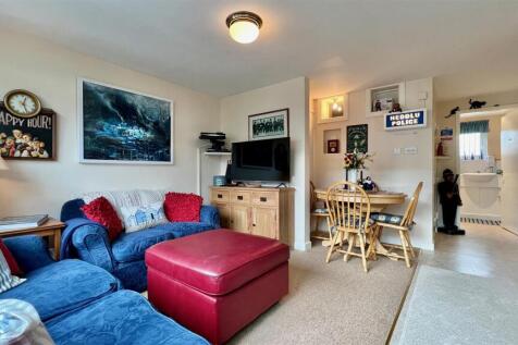 ANNEXE LOUNGE