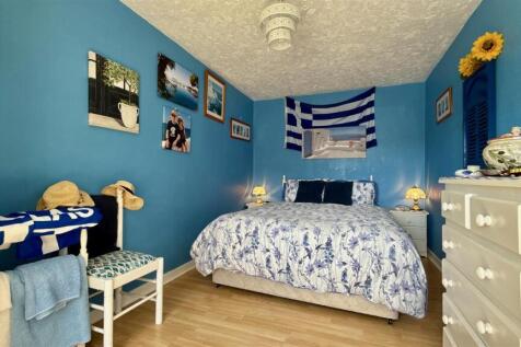 bed 4