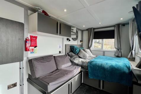 SHEPHERD HUT