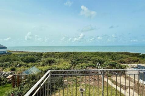 balcony &amp; view