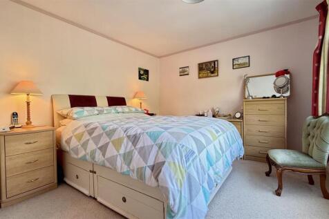 bed 1