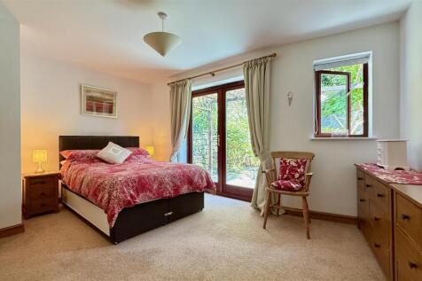 bed 1