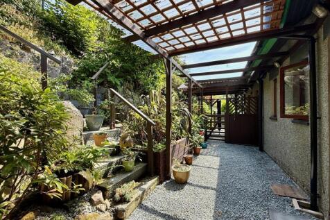 bedroom patio