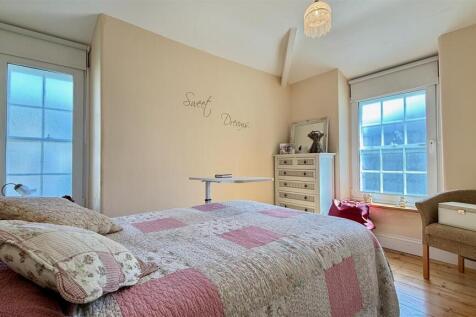 bed 3