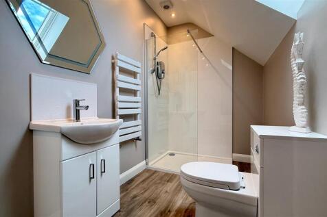 bed 1 ensuite