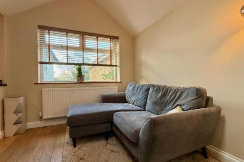 seating area kitchen