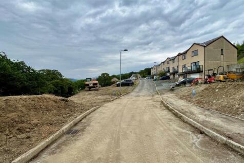 ACCESS ROAD