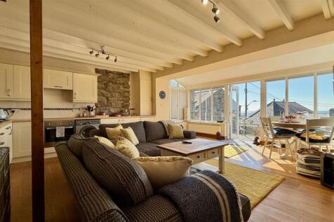 lounge/kitchen/diner