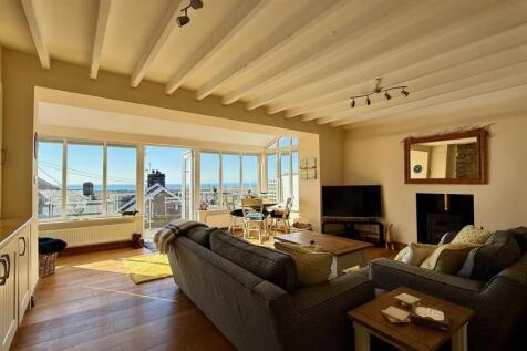 lounge/kitchen/diner