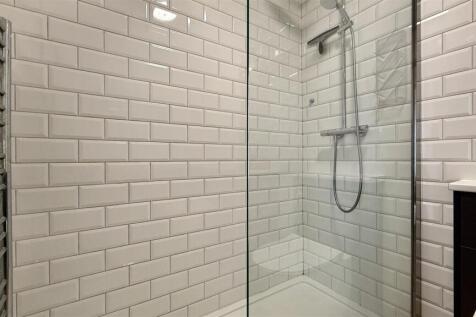 ensuite bed 1