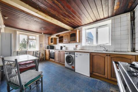 Kitchen 3.jpg