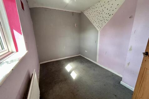 Bedroom (3).JPEG