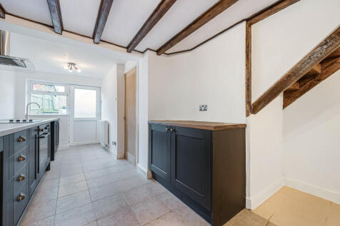 Kitchen/ Dining R...