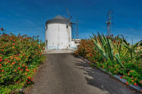 Windmill from 1793, Loures, Lisbon