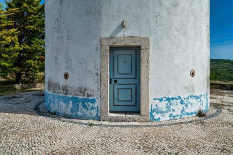 Windmill from 1793, Loures, Lisbon