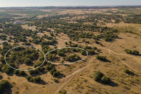 2 Plots, Barrocal, Monsaraz, Évora, Alentejo