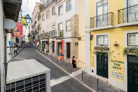 Charming Building, Alfama, Lisbon