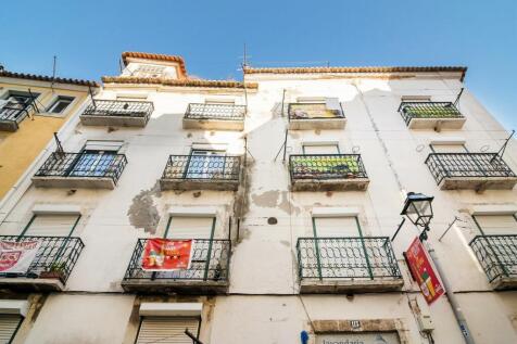 Charming Building, Alfama, Lisbon