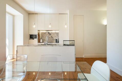 Elegant T2&#43;2 Flat, 40m2 Terrace, Liberdade, Lisbon