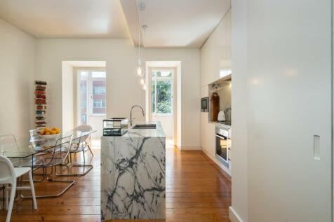 Elegant T2&#43;2 Flat, 40m2 Terrace, Liberdade, Lisbon