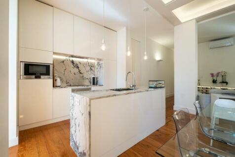 Elegant T2&#43;2 Flat, 40m2 Terrace, Liberdade, Lisbon