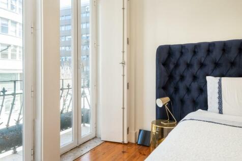 Elegant T2&#43;2 Flat, 40m2 Terrace, Liberdade, Lisbon