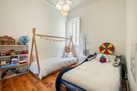 Elegant T2&#43;2 Flat, 40m2 Terrace, Liberdade, Lisbon