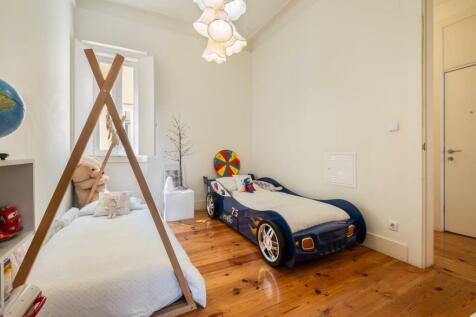 Elegant T2&#43;2 Flat, 40m2 Terrace, Liberdade, Lisbon