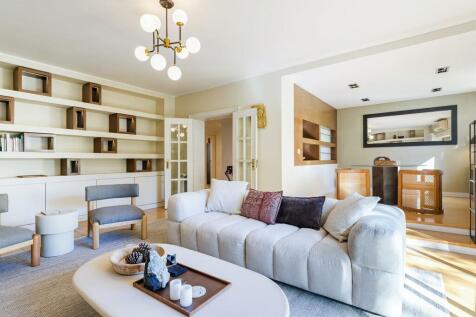 Elegant T4, Views, Garage &amp; Storage, Amoreiras