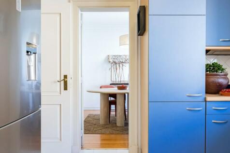 Elegant T4, Views, Garage &amp; Storage, Amoreiras