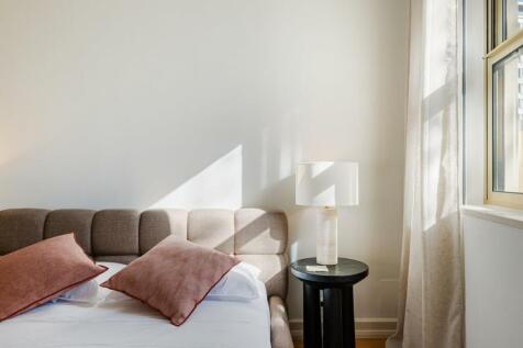 Elegant T4, Views, Garage &amp; Storage, Amoreiras
