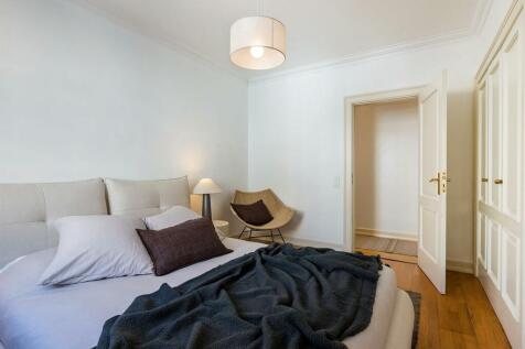 Elegant T4, Views, Garage &amp; Storage, Amoreiras