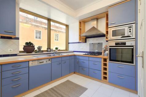Elegant T4, Views, Garage &amp; Storage, Amoreiras