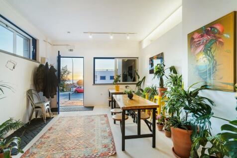 2-Bedroom Loft, Ocean Views, Garage, Algés, Oeiras