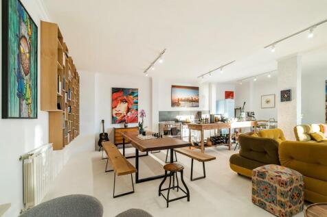 2-Bedroom Loft, Ocean Views, Garage, Algés, Oeiras