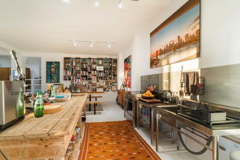 2-Bedroom Loft, Ocean Views, Garage, Algés, Oeiras