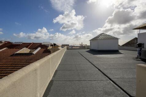 T3 Penthouse, Rooftop Terrace, Views, Lapa Estrela