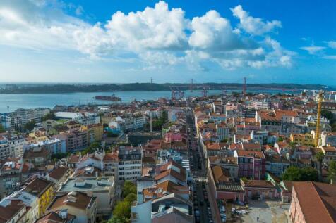 T3 Penthouse, Rooftop Terrace, Views, Lapa Estrela