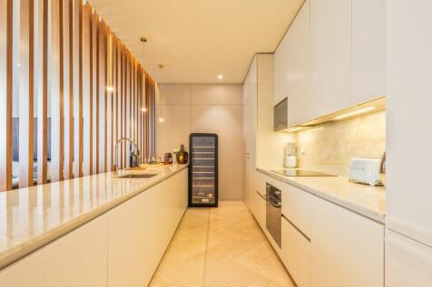 Luxury T2 Flat with Garage, Avenida da Liberdade