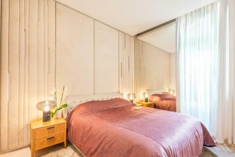 Luxury T2 Flat with Garage, Avenida da Liberdade