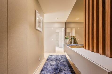 Luxury T2 Flat with Garage, Avenida da Liberdade