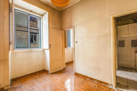 Vacant Building, Approved PIP, Jardim da Estrela