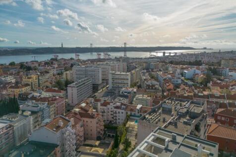 Vacant Building, Approved PIP, Jardim da Estrela