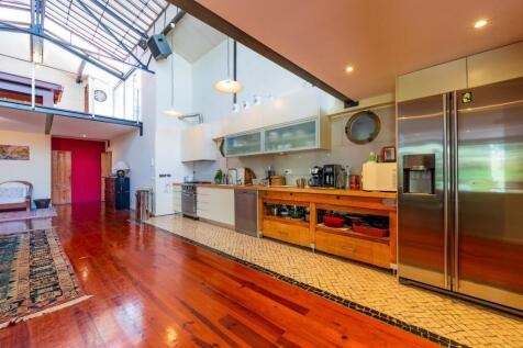 Property Image 16