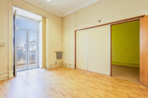 Spacious &amp; Bright T9 Flat, Avenidas Novas, Lisbon