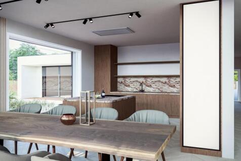 Modern 4-Bedroom Villa, Garden & Pool, Aroeira