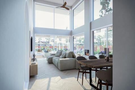 Modern 4-Bedroom Villa, Garden & Pool, Aroeira